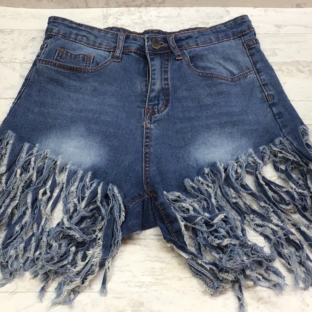 Falmer Heritage Fringe Shorts Size M